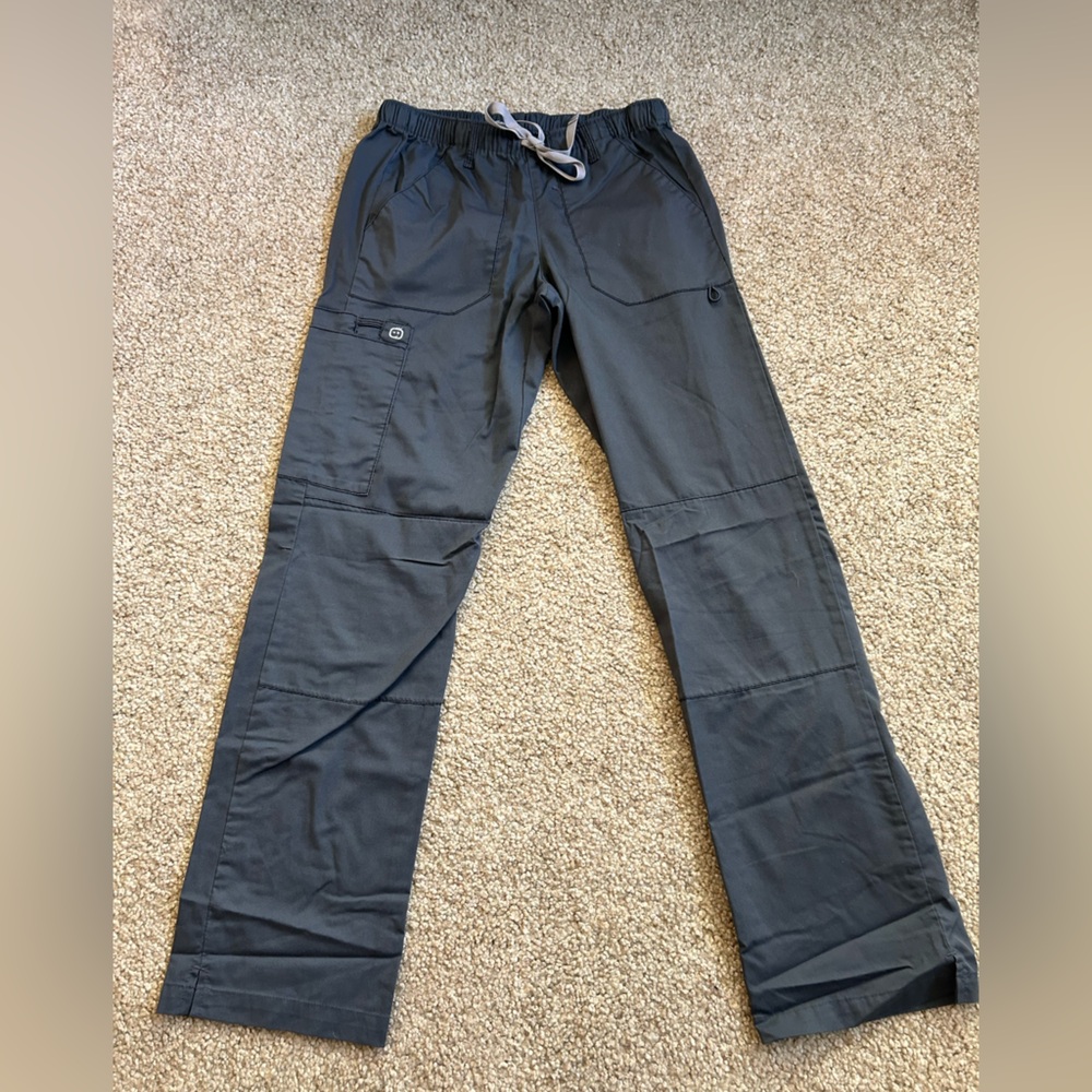 WonderWORK Women's Straight Leg Cargo Scrub Pant